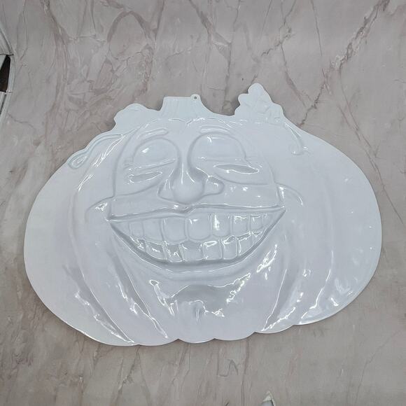 1990s Halloween Pumpkin Jack O Lantern 3D Mold Plastic Beistle 12x15 FL6-11 - Picture 5 of 5